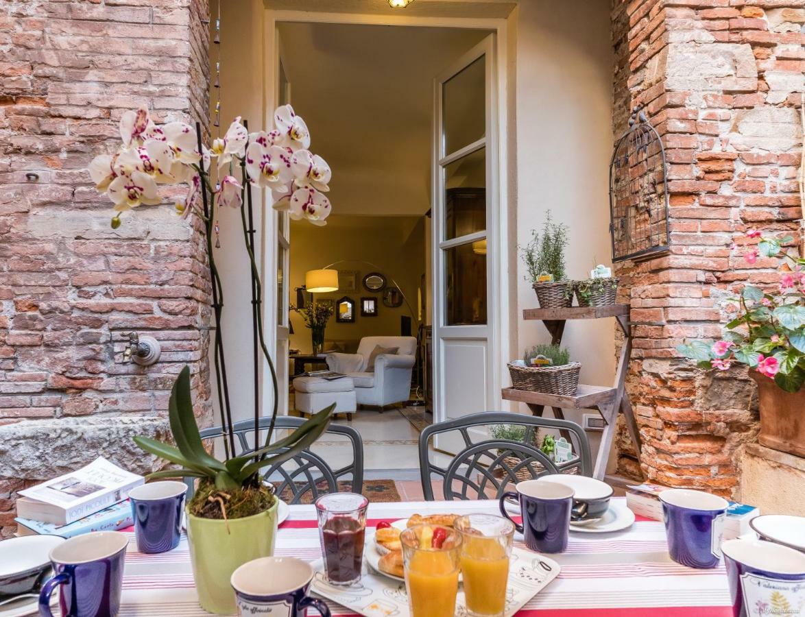 La Delizia Central Apartment Lucca Buitenkant foto
